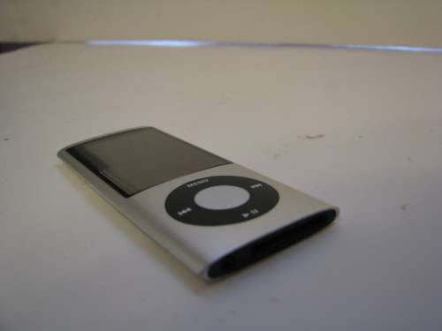Apple-iPod-Nano-A1320-5th-Gen-8GB-MP3-Silver Best Online Shopping Deals